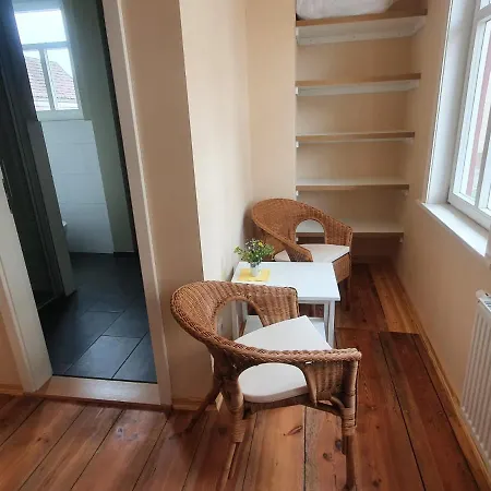 Πανσιόν Altes Pfarrhaus Neustaedt 3*