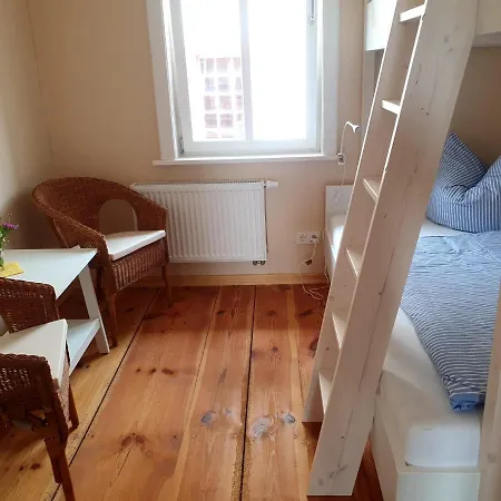 בית הארחה Altes Pfarrhaus Neustaedt Neustadt (Wartburgkreis)