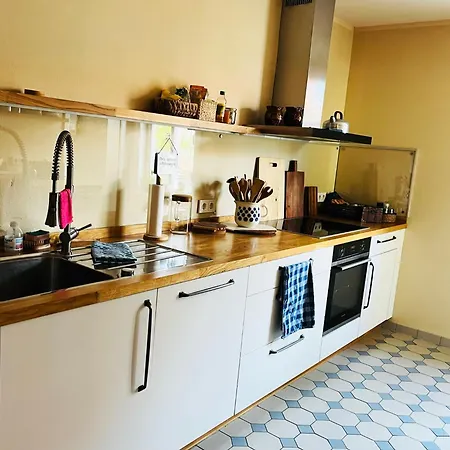 Πανσιόν Altes Pfarrhaus Neustaedt 3*