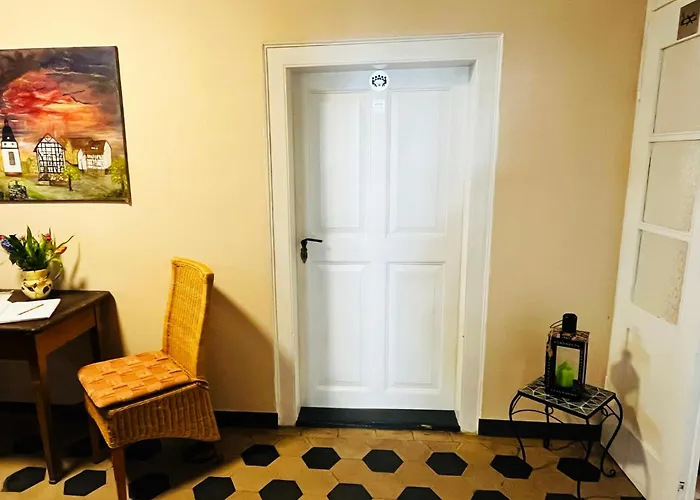 Altes Pfarrhaus Neustaedt 3*