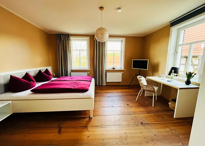 Penzion Altes Pfarrhaus Neustaedt 3*