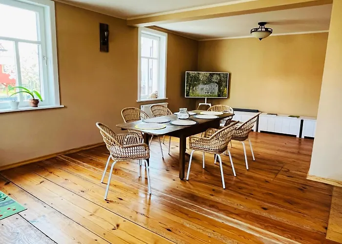 Penzion Altes Pfarrhaus Neustaedt Neustadt (Wartburgkreis)